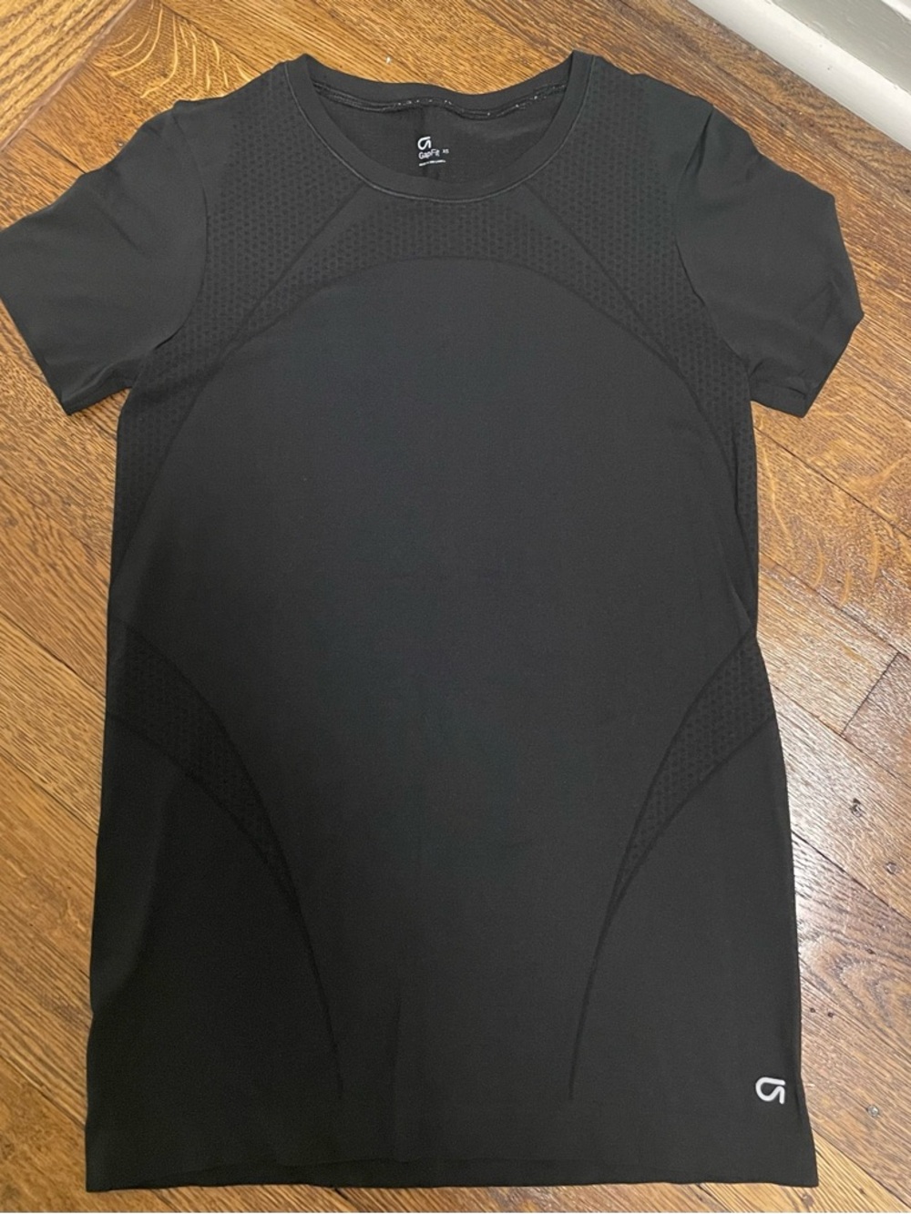 GAP Black GapFit Short Sleeve Active Top